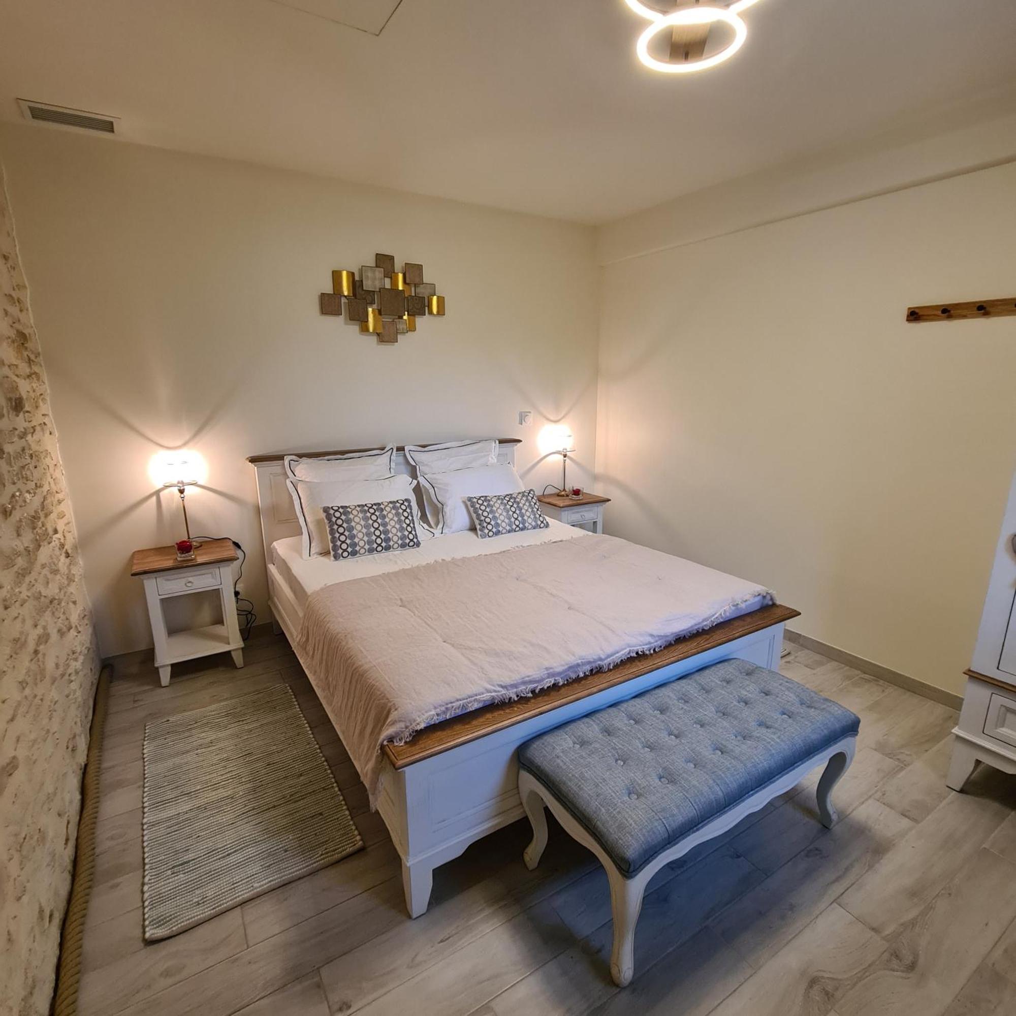 Mazet Independant Pour 2 Personnes A St Remy Saint-Rémy-de-Provence
